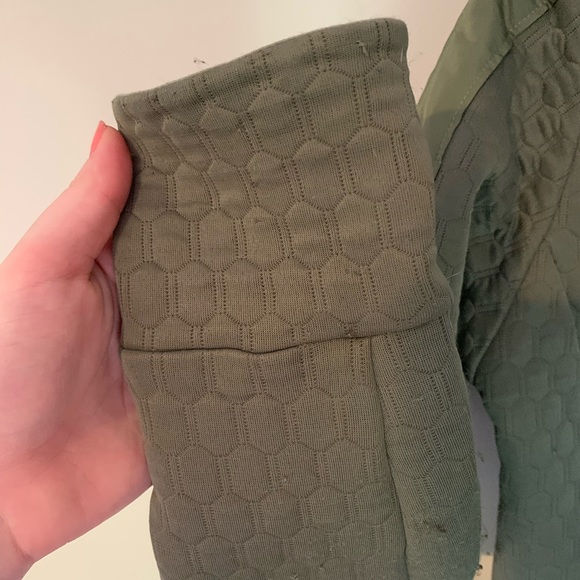 New Balance Women’s Heat Loft Jacket Green size Small - Picture 4 of 5